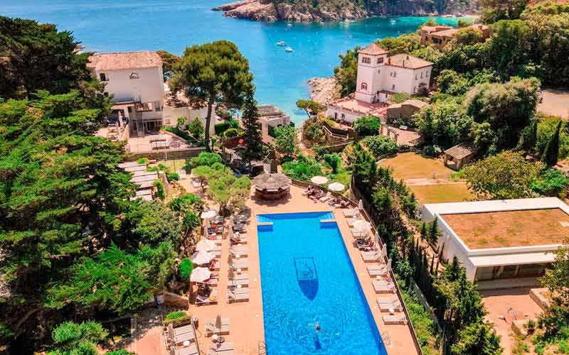 Hotels de la Costa Brava per a famílies, Begur