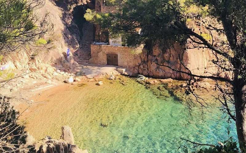 Las mejores calas secretas de la Costa Brava, Cala dâ€™Aigua Xelida (Tamariu)