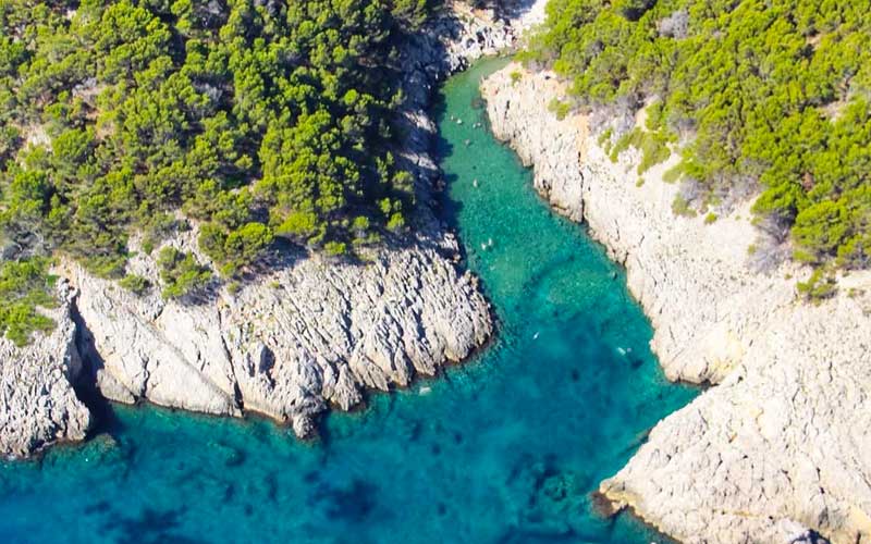 Las mejores calas secretas de la Costa Brava, Cala Pedrosa (Lâ€™Estartit)