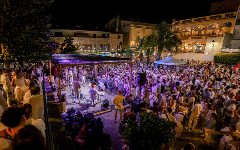 Culture indienne, cin&eacute;ma et gastronomie locale &agrave; Begur